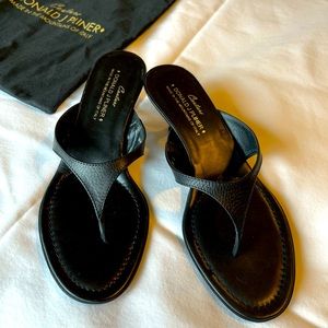 Super Sexy Donald J Pliner Black Kitten Heel Sandals